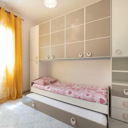 Holiday home Locazione Turistica Rubino